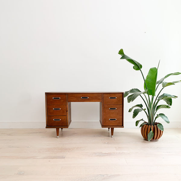 Mid Century Modern Desk w/ Finished Back – Atomic Furnishing & Design