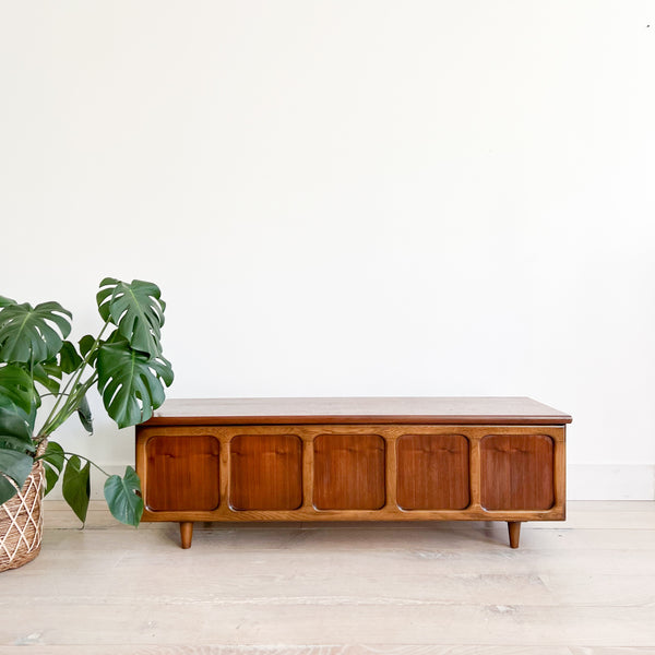 Lane Sweetheart Cedar Chest – Atomic Furnishing & Design