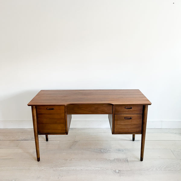 716E188D-06D0-4069-BE99-