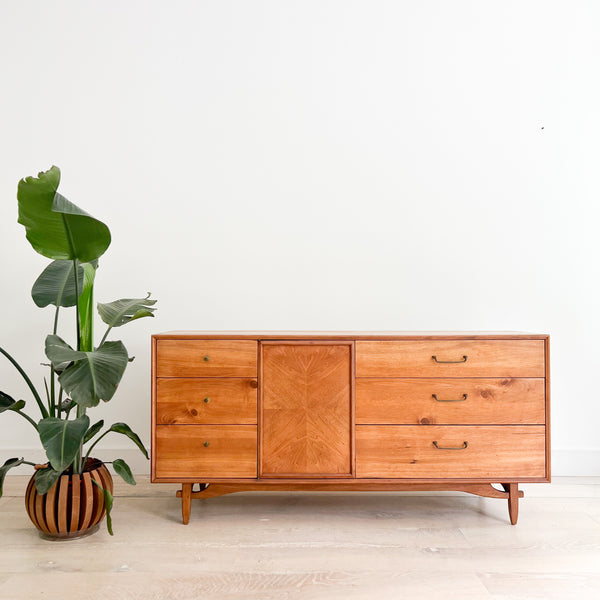 Kroehler 9 Drawer Dresser – Atomic Furnishing & Design