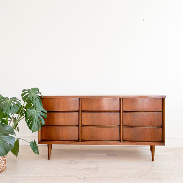 Bassett 9 Drawer Dresser – Atomic Furnishing & Design
