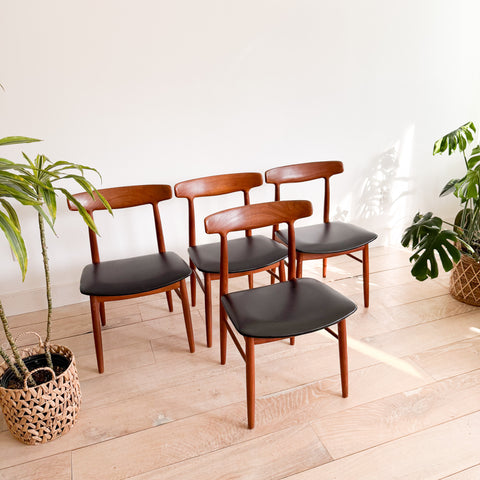 Set of 4 Henning Kjaernulf Dining Chairs