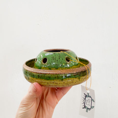 Flower-Frog-Ring in Moss