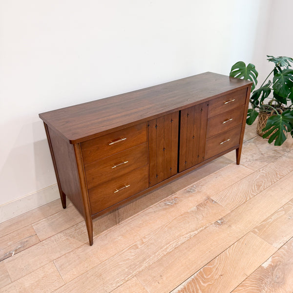 Broyhill Saga 9 Drawer Dresser – Atomic Furnishing & Design