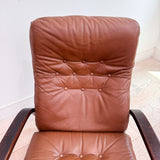 Westnofa Button Leather Lounge Chair/Ottoman