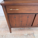 Broyhill Saga Hutch