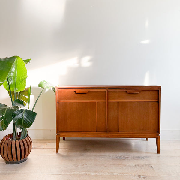 Basic Witz Buffet – Atomic Furnishing & Design