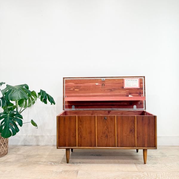vintage チェスト Lane Cedar Chest – Atomic Furnishing & Design