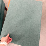 Ein Paar Sessel Lounge Chair w/ Ottoman