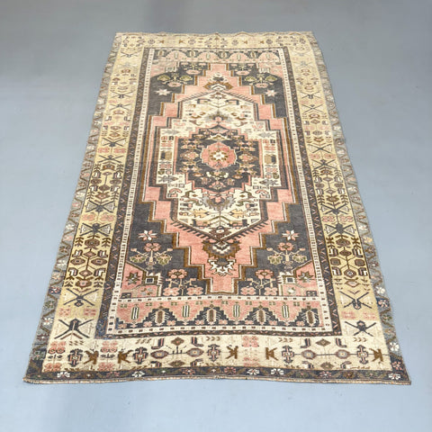 Turkish Rug - Pale Green/Pink - 4'6x8'