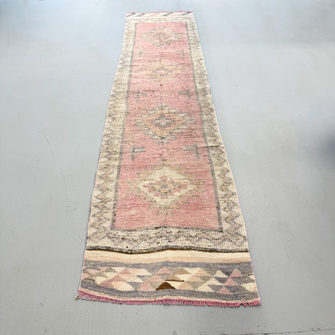 Mauve/Lavender Runner - 2'8x11'6