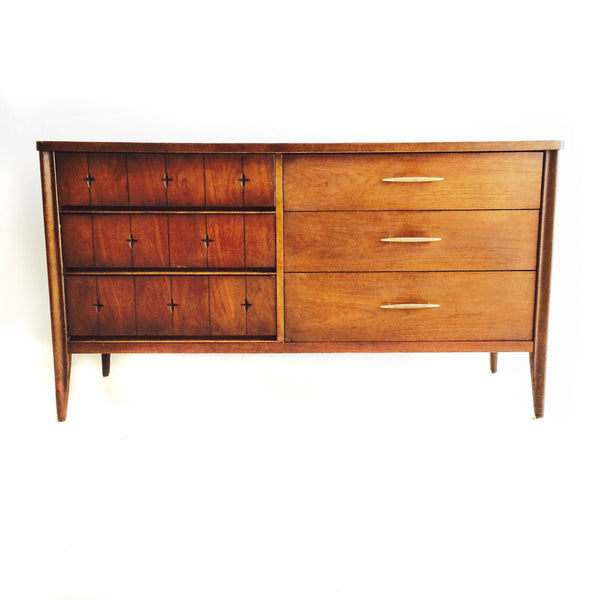 broyhill vintage mid century modern saga 5 drawer walnut dresser Broyhill Saga Dresser – Atomic Furnishing & Design