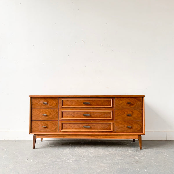 Mid Century Modern Dresser with Hammered Drawer Pulls Atomic Furnishing & Design Mid Century Modern Dresser with Hammered Drawer Pulls Atomic Furnishing & Design