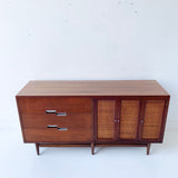 Mid Century Modern American of Martinsville Dresser