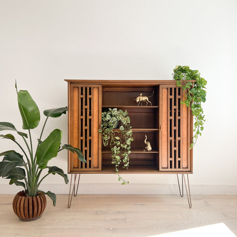 White Furniture Curio Cabinet