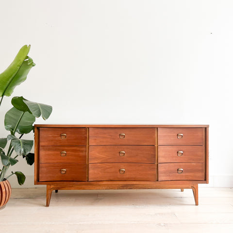 Johnson Carper 9 Drawer Dresser – Atomic Furnishing & Design