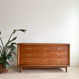 Mid Century Low Unagusta Dresser