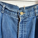VTG Chic Pleat Front Jeans - 26x29