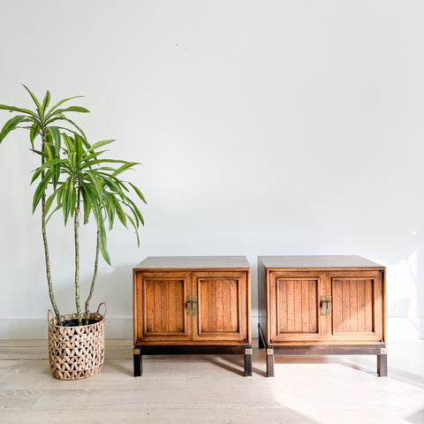 Pair of Henredon Nightstands/End Tables