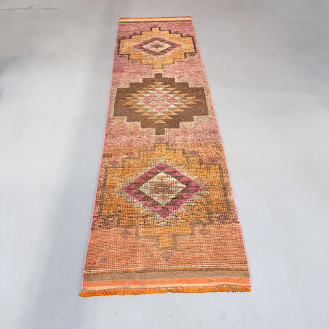 Turkish Runner/Magenta Orange - 2'9x10'2