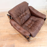 Scandinavian/Brasilian Style Tufted Chair