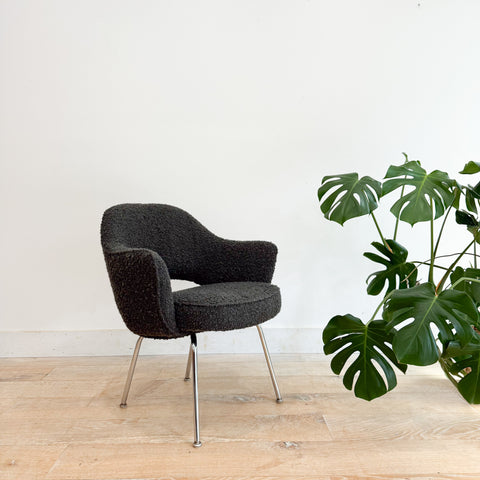Knoll Chair w/ New Grey Boucle