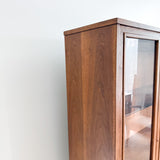 Broyhill Sculptra Curio Cabinet