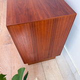Westnofa Low Dresser
