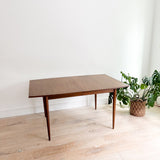 Broyhill Sculptra Dining Table w/ 3 Leaves