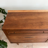 Broyhill Sculptra Dresser