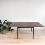 Broyhill Saga Dining Table w/ 1 Leaf