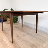Broyhill Saga Dining Table w/ 1 Leaf