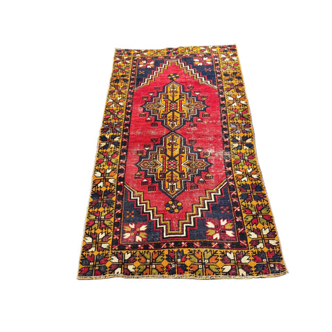 Vintage Turkish Rug - 3’1x6’2
