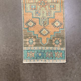 Vintage Turkish Rug - 1’1x2’10