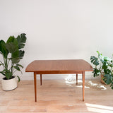 American of Martinsville Dining Table - 3 Leaves