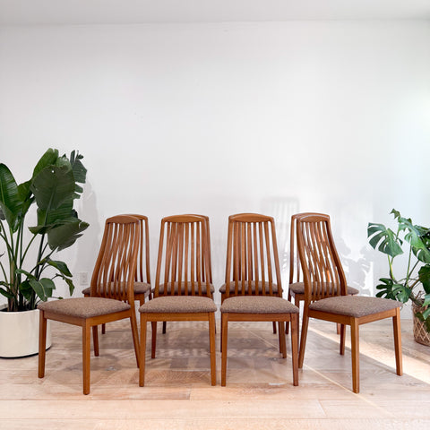 Set of 8 Vintage Dining Chairs - Made in Italy
