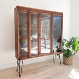 Broyhill Brasilia Curio Cabinet w/ Lights