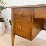 Broyhill Brasilia Desk