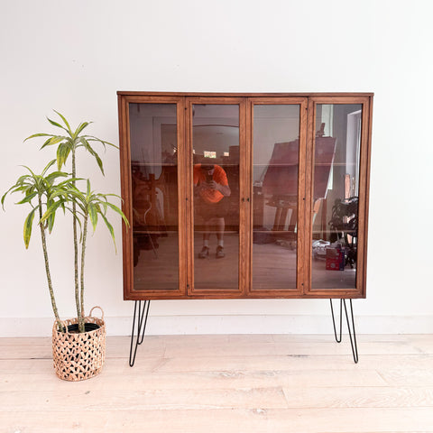 Mid Century Broyhill Curio Cabinet