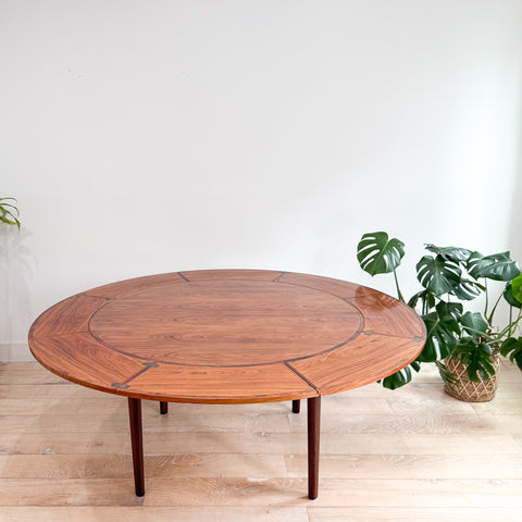 Rosewood Dyrlund Lotus Dining Table