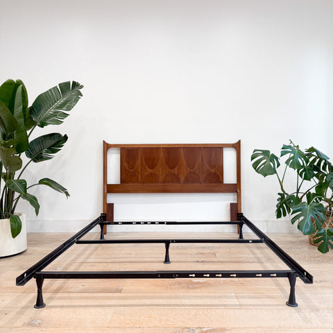 Broyhill Brasilia Queen/Full Size Headboard