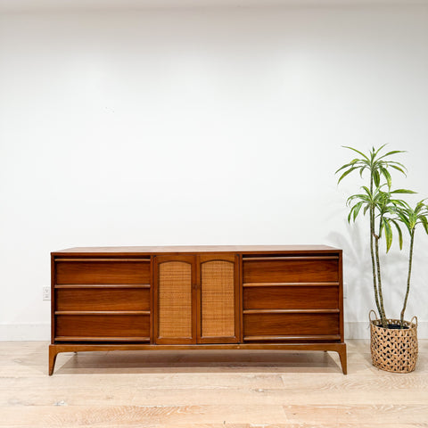 Lane Rhythm Low Dresser - Reversible Doors