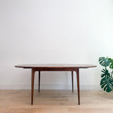 Broyhill Brasilia Dining Table w/ 1 Leaf