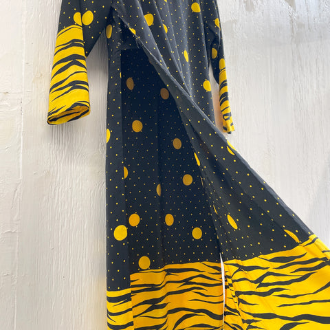 Kimono Style Dress Blk & Yellow – Atomic Furnishing & Design