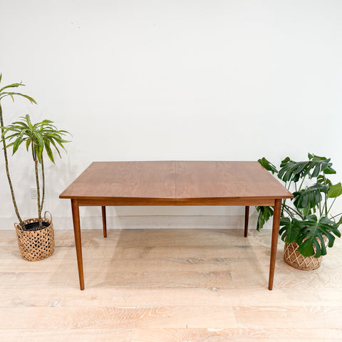 Mid Century Walnut Dining Table w/ 1 Leaf