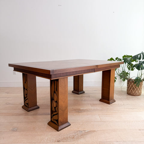 United Tiki Dining Table w/ 2 Leaves
