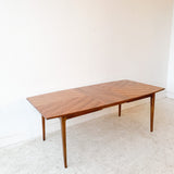 Mid Century American of Martinsville Dining Table w/ 1 Leaf