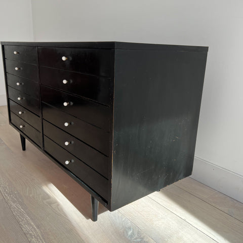 American of Martinsville Black Lacquered Low Dresser Atomic Furnishing & Design American of Martinsville Black Lacquered Low Dresser Atomic Furnishing & Design