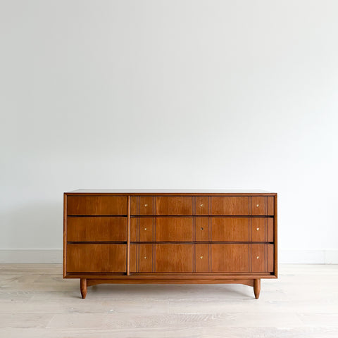 9 Drawer Dresser by Kroehler – Atomic Furnishing & Design