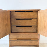 Mid Century Basic Witz Gentlemen’s Chest